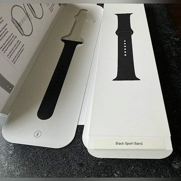 2/$10 - Apple Watch -Black Sport Band 
** One side only!!
Size: M/L - Picture 6 of 9